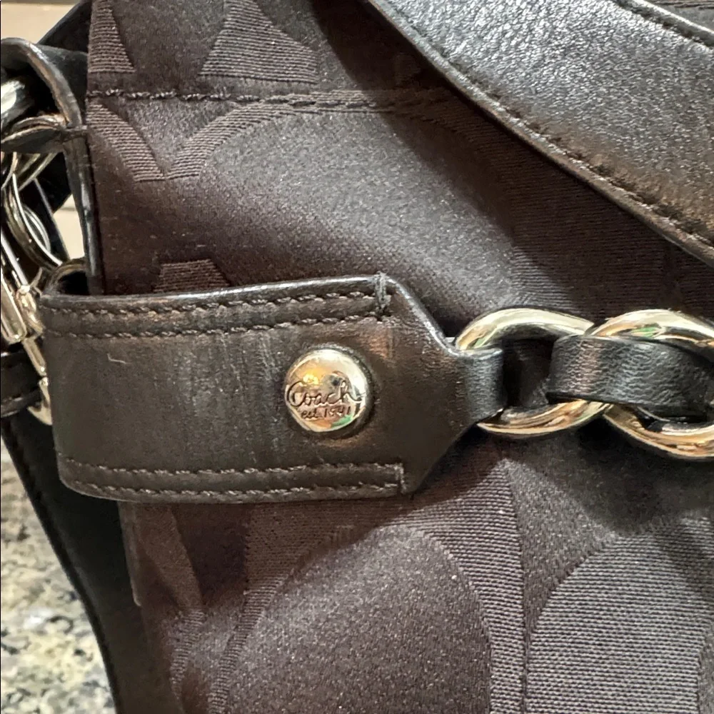 Coach stylish black